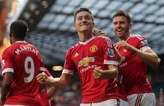 赖特从水晶 赖特从水晶